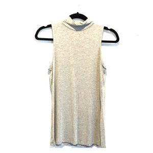Kensie Sleeveless top